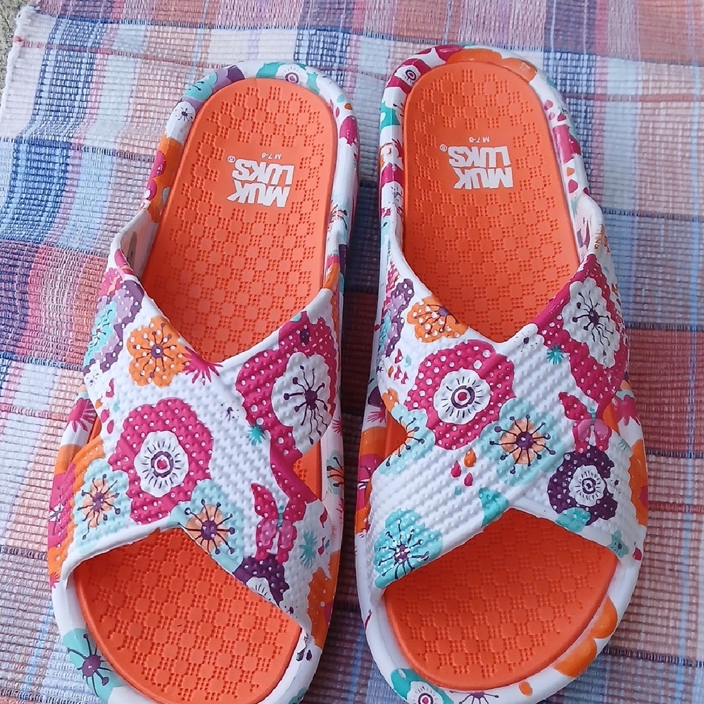 Muk Luks Multicolor Floral Slides